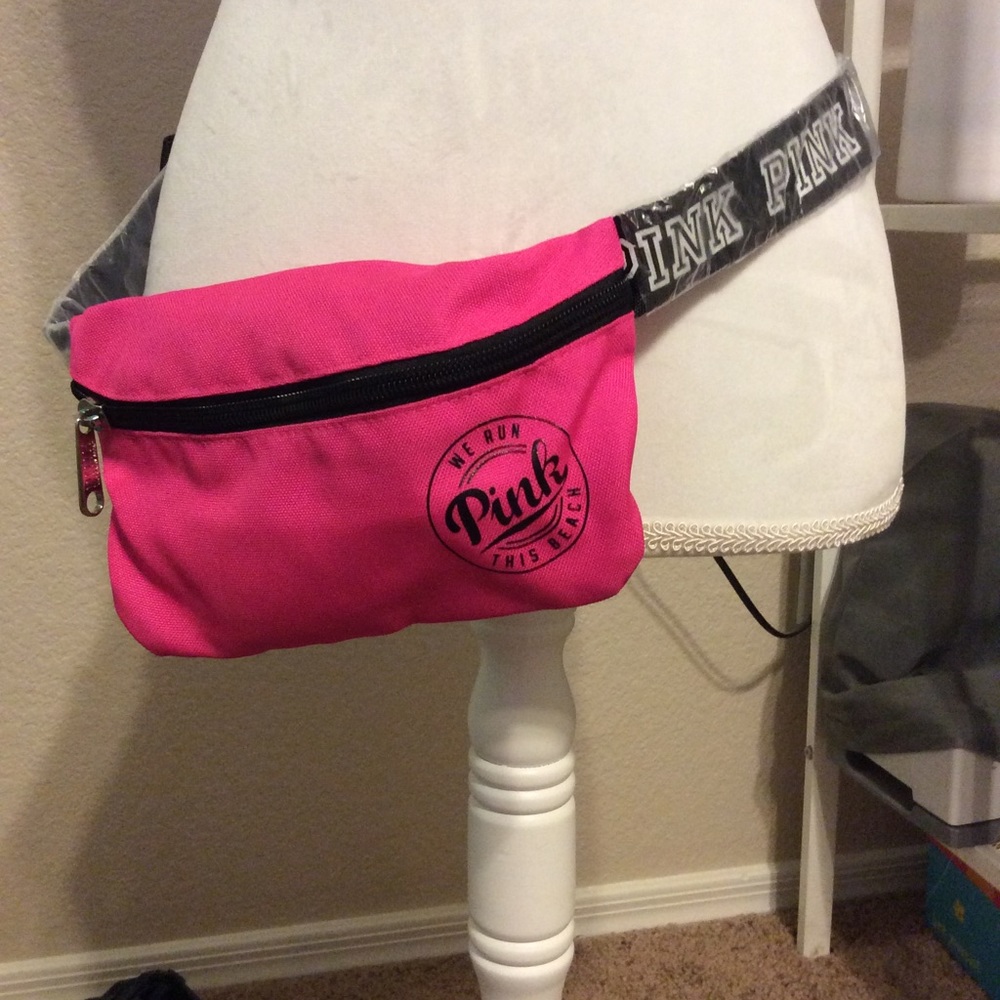 NWT VS fanny pack. Make offer